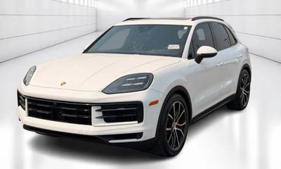 2024 Porsche Cayenne S