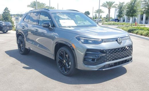 2026 Volkswagen Tiguan SE Black