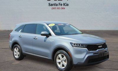 2023 Kia Sorento LX