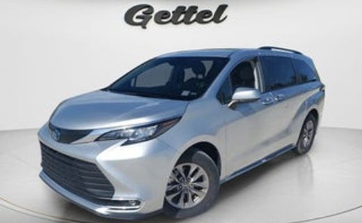 2026 Toyota Sienna LE
