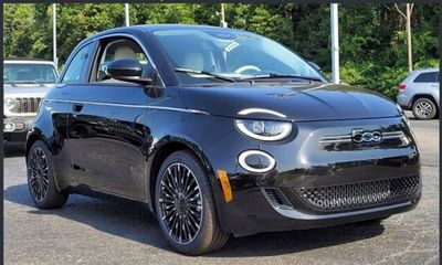 2024 Fiat 500 RED 500E