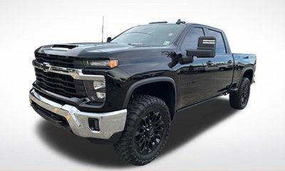 2025 Chevrolet Silverado HD LT