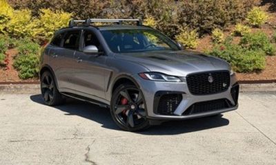2023 Jaguar F-Pace SVR