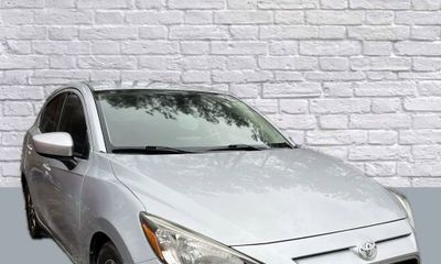 2017 Toyota Yaris IA