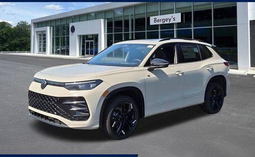 2026 Volkswagen Tiguan 4MOTION SE Black