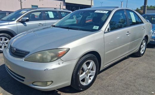 2004 Toyota Camry SE