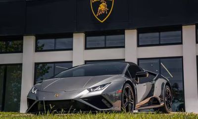 2023 Lamborghini Huracan EVO Spyder