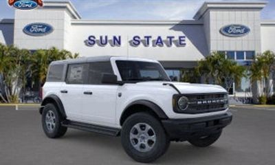 2026 Ford Bronco Outer Banks