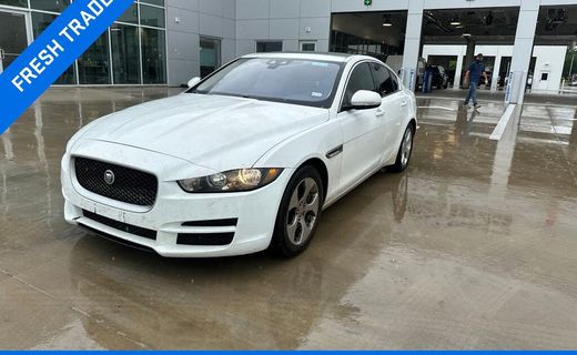 2017 Jaguar XE