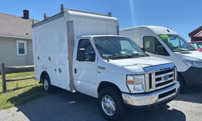 2016 Ford E-Series Chassis E 350 Super
