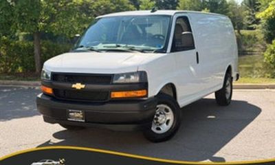 2023 Chevrolet Express 2500