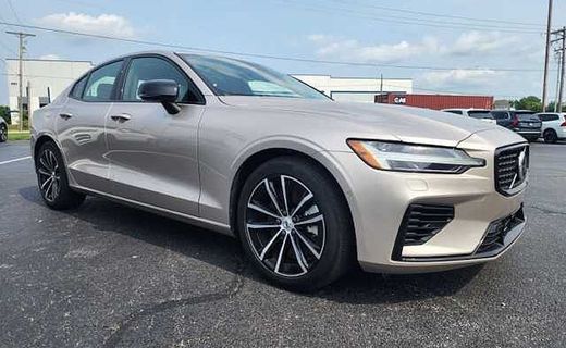 2025 Volvo S60 Plus Dark