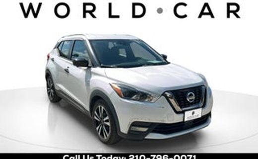 2020 Nissan Kicks SR