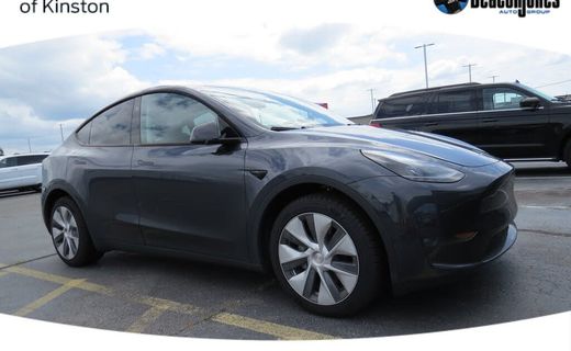 2024 Tesla Model Y Long Range