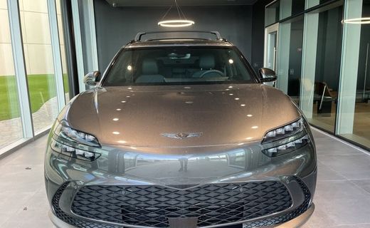 2024 Genesis GV60 Standard
