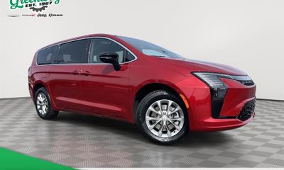 2027 Chrysler Pacifica Select