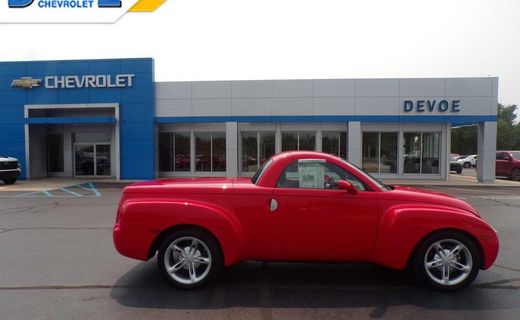 2004 Chevrolet SSR LS