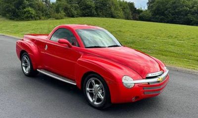 2004 Chevrolet SSR LS