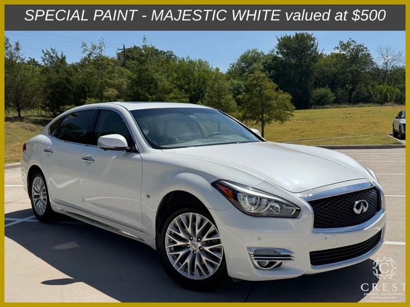 2016 Infiniti Q70L — a typically priced live listing