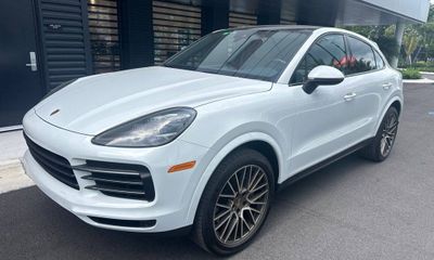 2023 Porsche Cayenne S Coupe Platinum
