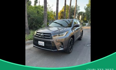 2019 Toyota Highlander SE XLE