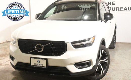 2021 Volvo XC40