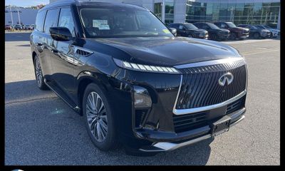 2026 Infiniti QX80 Luxe
