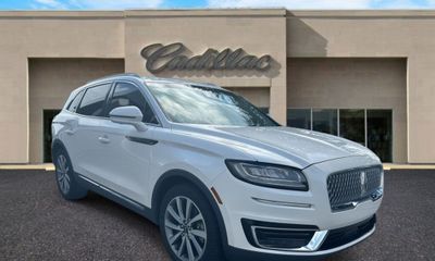 2019 Lincoln Nautilus Select