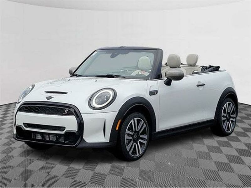 2023 Mini Cooper Convertible — a typically priced live listing