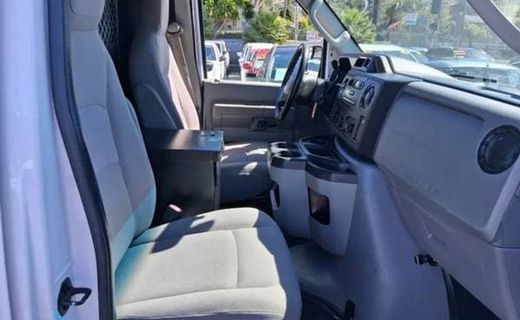 2013 Ford E-Series Cargo VAN