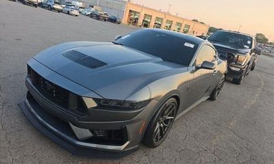 2025 Ford Mustang Dark Horse