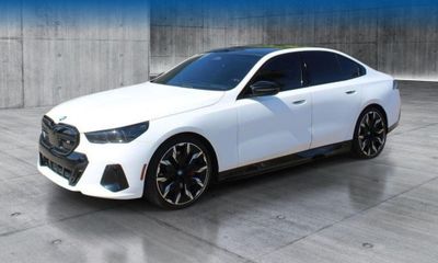 2024 BMW I5 M60