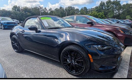 2025 Mazda MX-5 Club