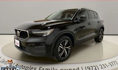 2023 Volvo XC40