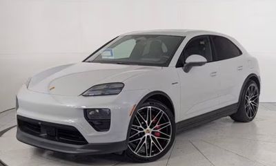 2026 Porsche Macan 4S