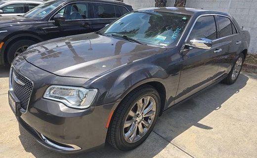 2018 Chrysler 300 Limited