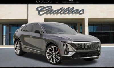 2023 Cadillac Lyriq Luxury 1SE