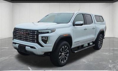 2024 GMC Canyon Denali