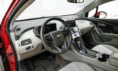 2015 Chevrolet Volt Standard