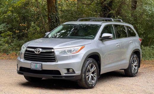 2016 Toyota Highlander Base