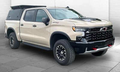 2023 Chevrolet Silverado ZR2