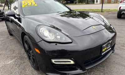 2013 Porsche Panamera GTS