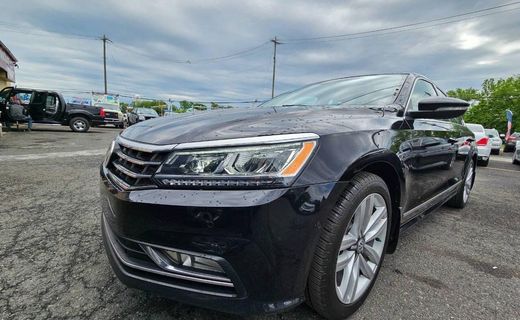 2017 Volkswagen Passat SEL Premium
