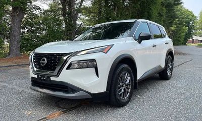 2022 Nissan Rogue S