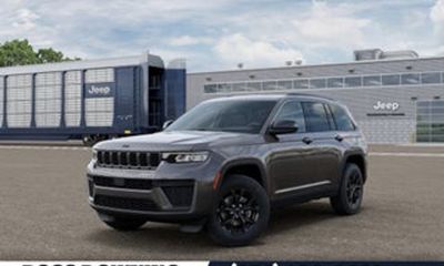 2026 Jeep Grand Cherokee Base Laredo