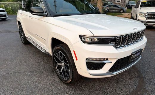 2025 Jeep Grand Cherokee Summit