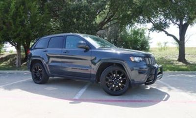 2017 Jeep Grand Cherokee Laredo