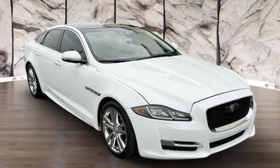 2019 Jaguar XJ R Sport
