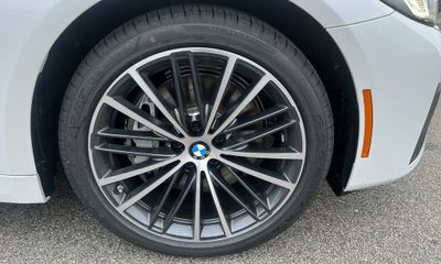 2023 BMW 540i xDrive