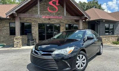 2016 Toyota Camry Hybrid